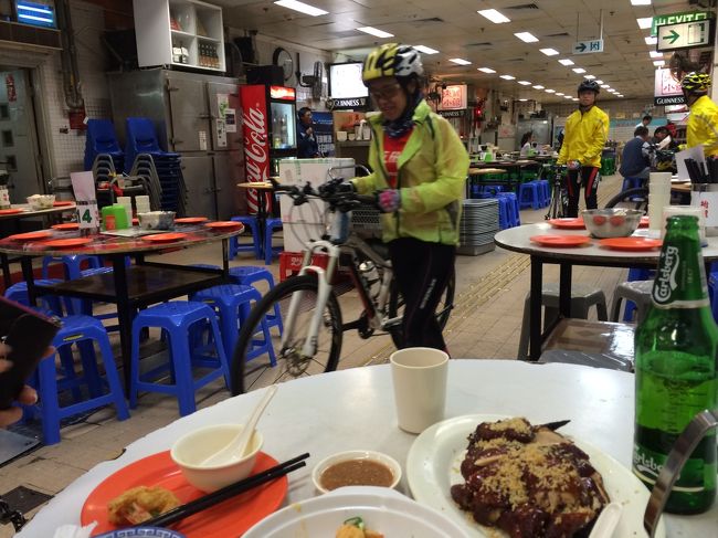 <br />　北角にある、街市上にある有名なお店も5時に行ったら<br /><br />、こんな状態でした。