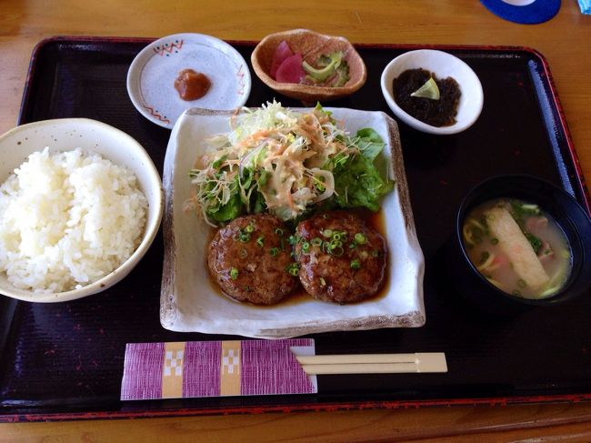 ハンバーグをチョイス！！<br /><br />石垣牛かどうか分からない<br />状態で食べたのですが<br />とっても美味しいハンバーグでしたよ！