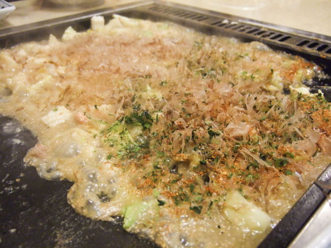 関西はお好み焼き、たこ焼きですが本場のもんじゃ焼きはさすがです。大阪と商品は違いますが確かに美味しかったです。