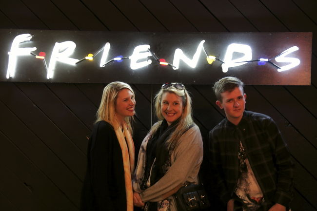 そのFRIENDSのドラマもわたくしたち知らないんです(-_-;)