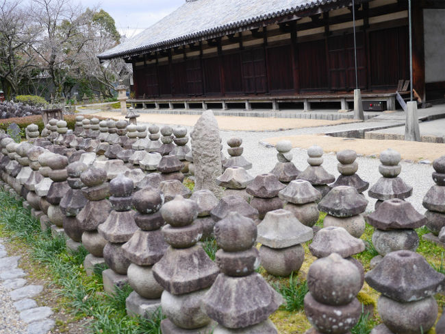 「ひより」のすぐ裏に世界遺産の元興寺に立ち寄ってみました。