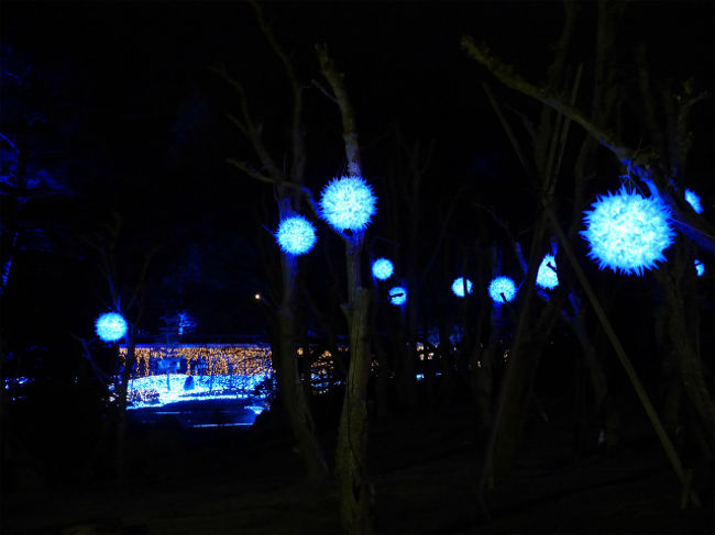 新公会堂を後にして東大寺方向へ向かいます。