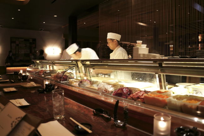 そうそう、ここで唯一和食（お寿司）を食べました。