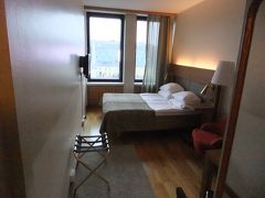 ソコス ホテル バークナ ヘルシンキ

駅横の交通の便の良いホテルでした。
部屋もキレイに掃除・補修されてました。

Wi-Fi フリーでした。