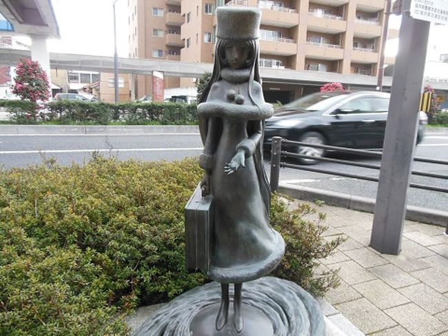 なぜか、水木しげるロードばりの<br />銀河鉄道999ロードとなっていた。<br />メーテル。