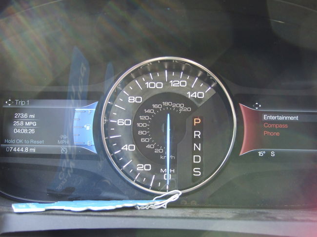 １４日間４０００キロ走りました。レンタカー保険入れて１０万かかりましたが大きな車でよかったです。