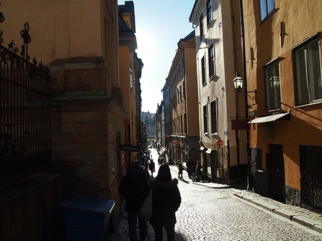 石畳の路地は入り組んでいて、迷子になりそう。<br />それがまた楽しかったりもします♪