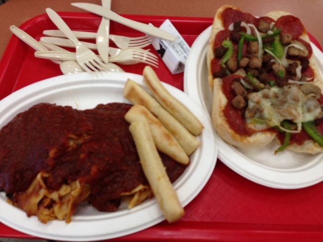 ラザニアとスパムサブAはどっちも6.19ドル　650円くらいと考えると安くない。<br />でも円高時なら500円いかないんだなぁ。<br />どっちも普通に美味しかったです。サンドイッチは主人がとても気にいってました。<br />ドリンクは飲み放題で1.79ドルなので安い。<br />合計14.17ドルの昼食