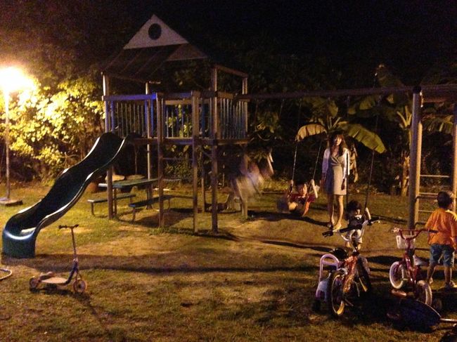 子ども向けの遊具があるのにうちの長女はぐーぐー寝ていて残念でした・・・。<br />子ども達がすごく楽しそうに遊具やステージで遊んでいて、子連れにはいいなと思いました。<br />28ドルなら安くて美味しいのでまた来ようと思います。