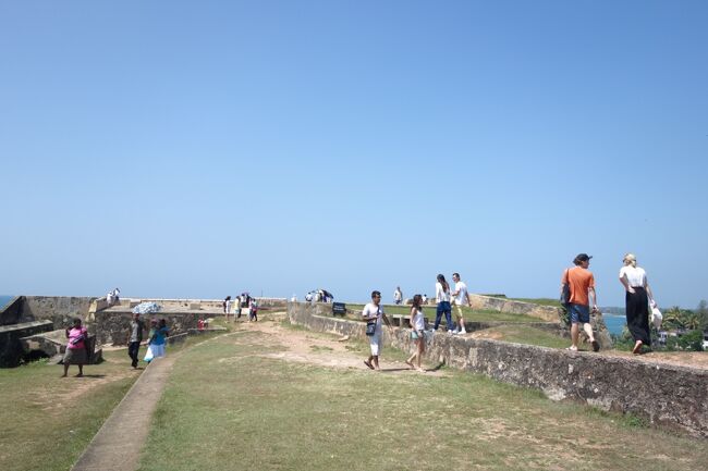 何処までも続く砦