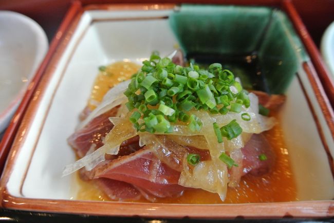 わ〜い♪<br />まぐろポン酢withオニオンだ〜<br /><br />昨日と被るメニューでも<br />美味しいから嬉しい♪