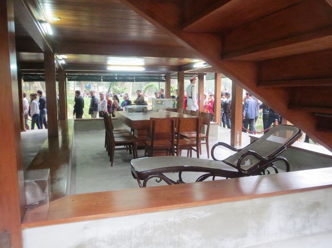 床下は来客用の空間。<br /><br />