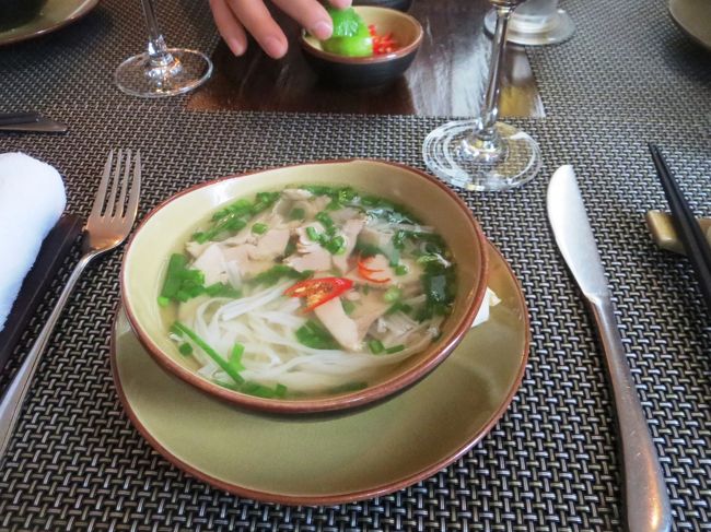 定番の「フォー」や、