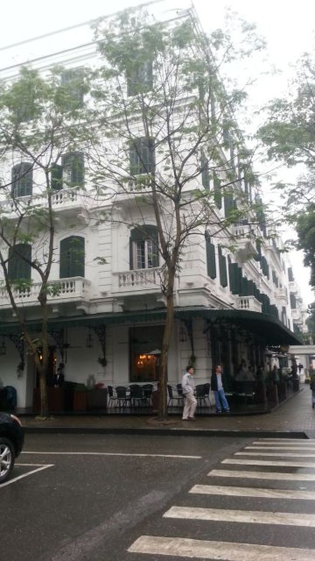 ソフィテル・レジェンド・メトロポールハノイ。<br /><br />ハノイで名が通った高級ホテルということで見に行った。<br /><br />旧市街からも歩いて移動できる距離です。<br />