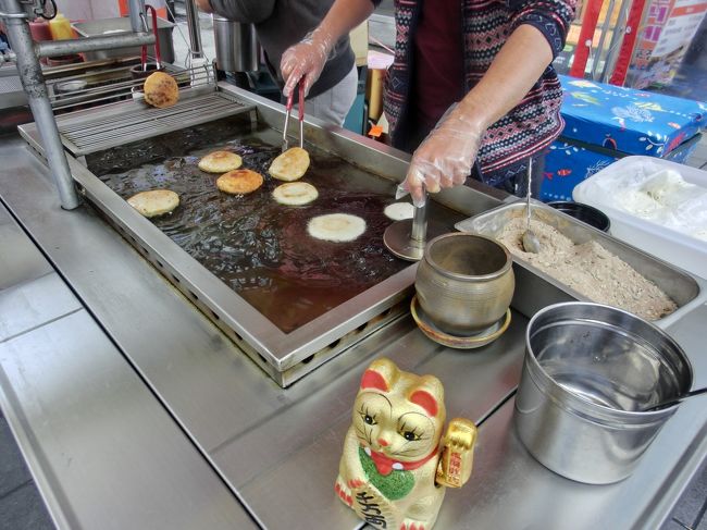 近くのホットク屋さんで買いました。<br />中に入るナッツが少なかったぐらいで、すぐ買えたのでナットク！（ダジャレのつもり）