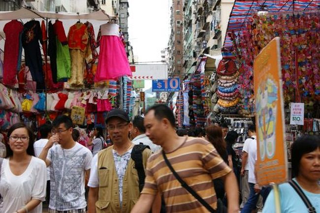 そして女人街を練り歩く....。しかし暑くてなんだか疲れた。