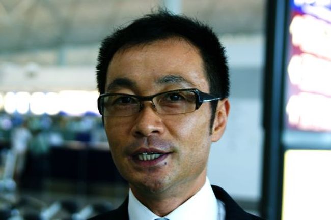 今回の現地添乗員のピーターさん。日本語ぺらぺらだからおかしいと思ったけど、やっぱり日本人だった。いままでいろんなツアーに参加してきて、面白いこと言おうと必死な添乗員は山ほど見てきたけど、この人ほど面白い添乗員はまずいない。とにかく楽しかった。またお願いしたい！　今度はチュニジアに行きたいので、ぜひそっちに赴任してくれないだろうか.....。