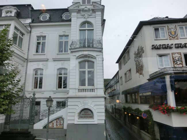 これからライン川クルーズですが<br />曇り空が残念です。