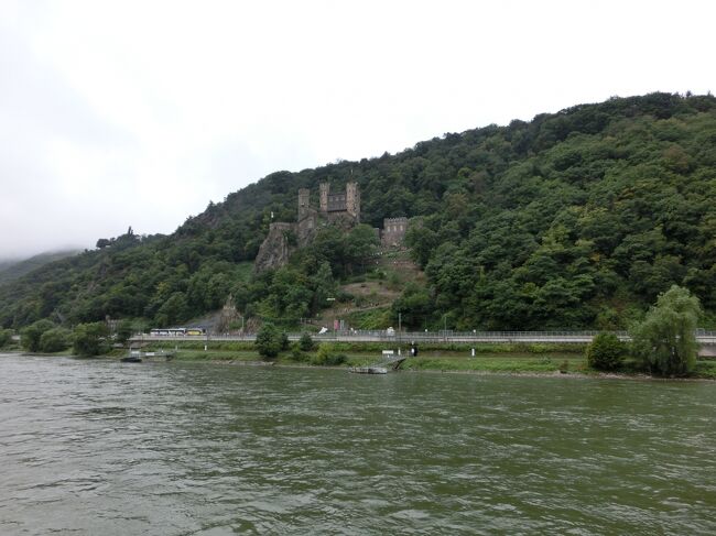 エーレンフェルス城。