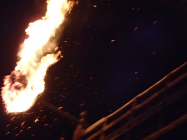 始まりましたぜ！！<br /><br />大迫力！神聖な気持ちに・・・アーメンじゃね〜シ！