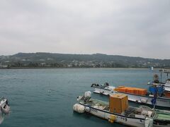 お次は
奥武島に。

人懐こい猫ちゃんが沢山いました。

ここまでの道中、晴れていたら
どんなに絶景かという場所が
けっこうあった・・・