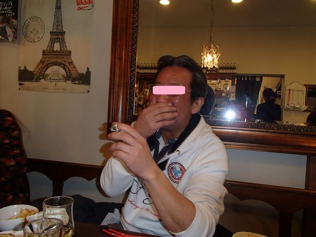 謎の器具にハマりまくりのいつのんさん。<br /><br />「いろんなことに使えそう〜〜」と奈良イチバンの笑顔☆<br /><br />角砂糖をつかむモノみたい。（おフランス製）