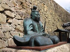 歴史から児島高徳公を掘り出し、高野神社に社殿や所領を寄進した津山藩とはどのような藩だったのでしょうか。

津山藩が本拠地とした津山城を訪れることにしました。

津山藩は小早川秀秋の所領でしたが、嫡子がなかったため廃絶し、代わって入封したのが森忠政公でした。