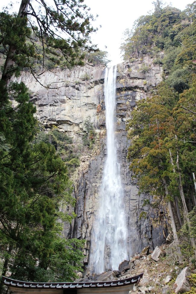 ドライブin和歌山 白浜とれとれ市場 世界遺産 熊野那智大社 青岸渡寺 那智の滝 和歌山 ラーメン 麺dining月乃家 で締め括る 熊野本宮 湯の峰温泉 和歌山県 の旅行記 ブログ By たらよろさん フォートラベル