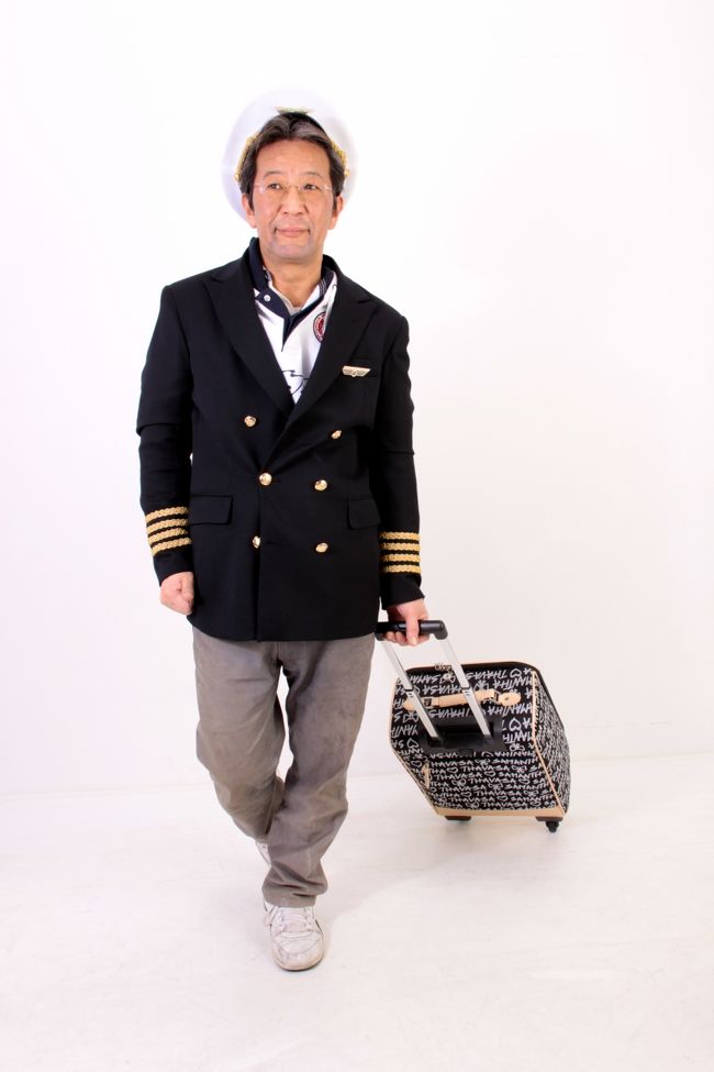 ヤッホー、機長視線が飛んでまっせ！・・・アハハ！