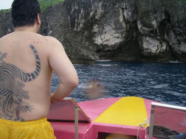 お〜〜〜と、モンモン激写。