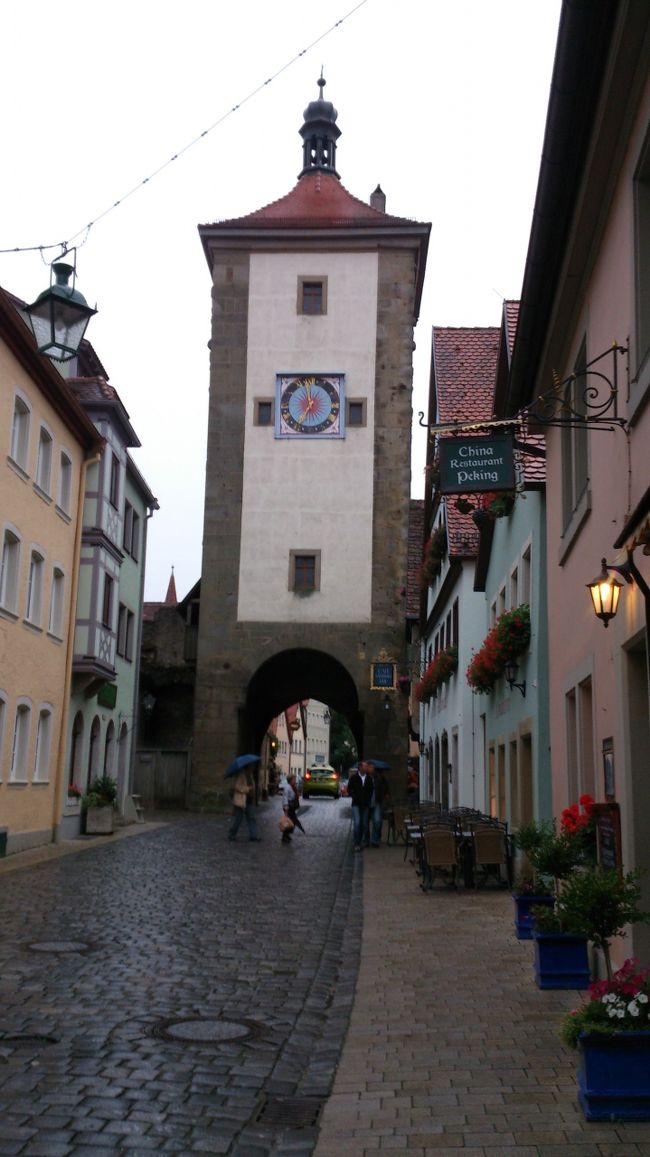 小雨が降り始めて…。