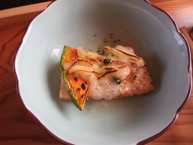 この小鉢は・・・すみません、時間がたって、お味を忘れてしまってます(^_^;)