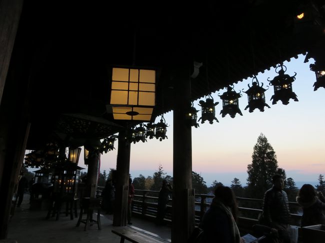 最初の奈良コミュオフ会でも、二月堂から夕日が沈むのを見たな〜と、懐かしかったです♪