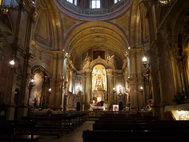 朝一番のせいかほとんど誰もいない。