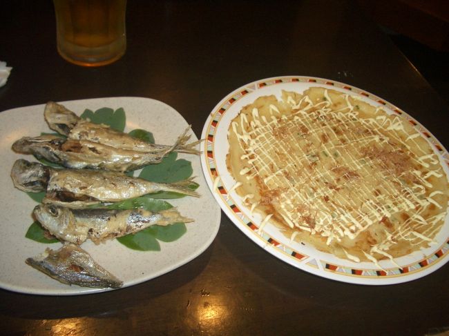 なんとかいう魚がおいしいからと、これまたお勧め。<br /><br />話好きのおばあは、隣に座り込んであれこれ教えてくれた。