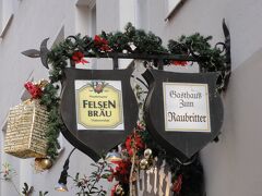 レストラン Raubritter の看板