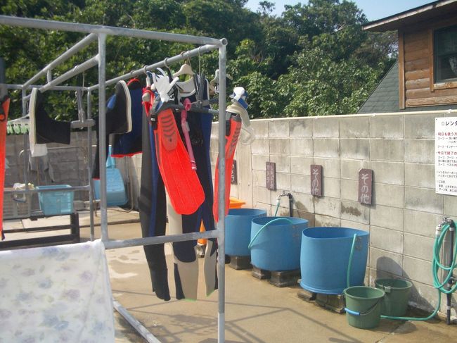 ゆったりとしたスペースに使いやすくシャワーや洗い場が設置されている。