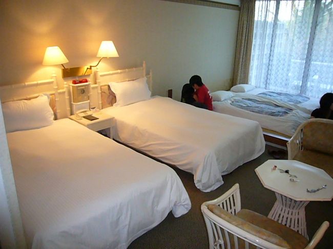 ホテルはムーンビーチ<br /><br />ホテル周辺にお店があることと大浴場があったので<br />ここに決めました