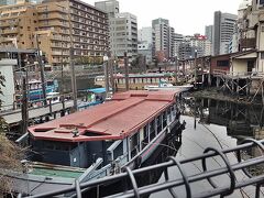 ようやく品川浦舟だまりに到着。奥には屋形船がずらり。夏の花火シーズンは賑わうだろうなあ。