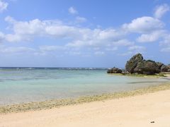 予定より少し時間が余ったので近くのニライビーチへ。ホテル日航アリビラの駐車場から海岸へ降りました。