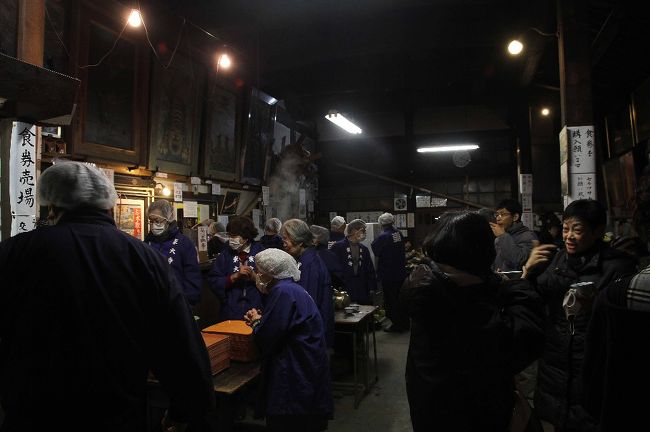 北茶所のなか。明治からの匂いがする