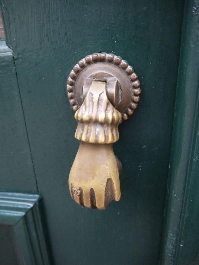 かわいらしいドアノブ発見。<br />