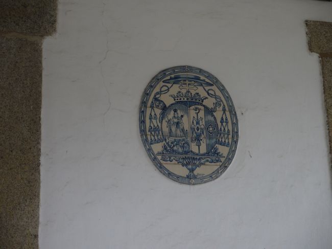 建物に飾られたアズレージョ。<br />