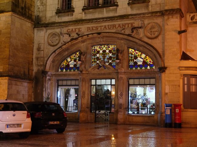 大通り沿いをてくてく。<br />素敵なカフェ発見！<br />