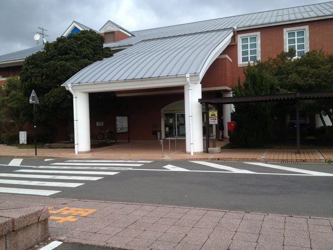 ここにもフェリーターミナルがありました。<br /><br />近距離にお洒落なフェリーターミナルがあるので、佐世保のみなとはお洒落なイメージが残りました。