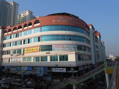 1/27
まずお金が少なくなってきたので銀行に両替に行きます。

