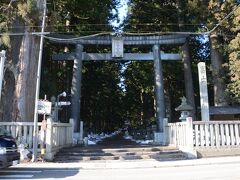 北口本宮富士浅間神社（1-6番）の入り口到着。8:15頃。この浅間神社だけ１番の富士山域の１番の中に入ってます。