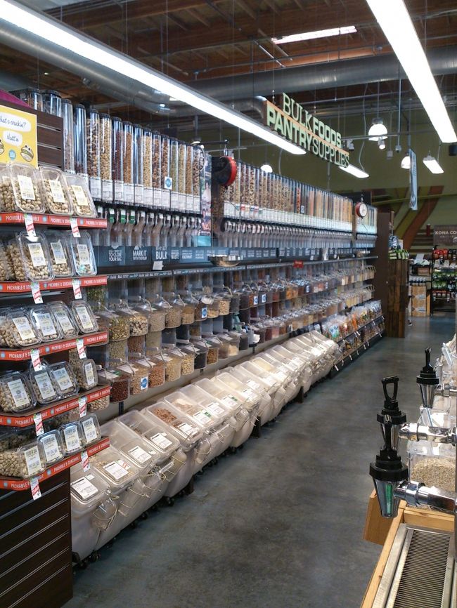 お土産等をお買いもの<br /><br />ホールフーズは何度行ってもテンションあがります