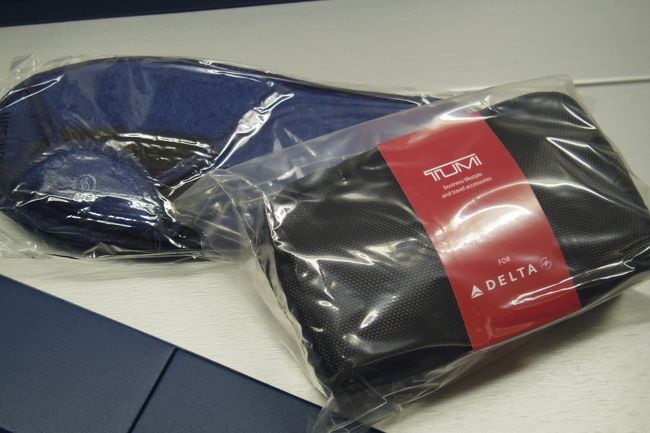 デルタの機内キットはかなり役に立つので<br />お気に入りです