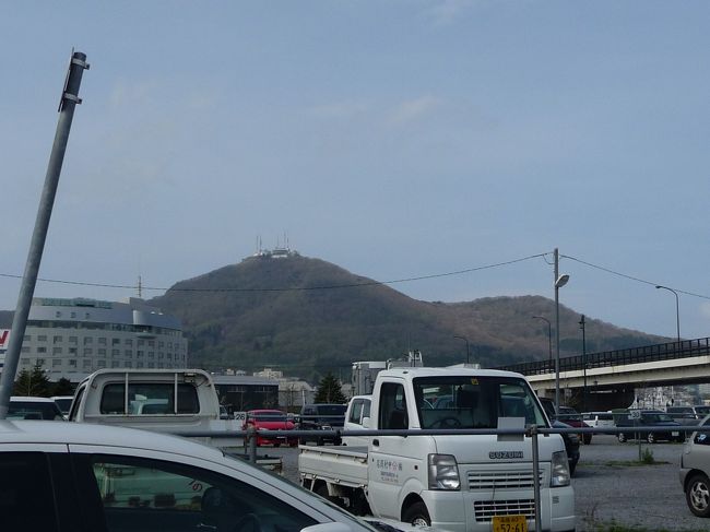 今回は登らなかった函館山。